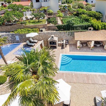 Apartments Petra Krk クルク エクステリア 写真