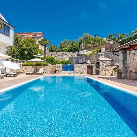 Apartments Petra Krk クルク エクステリア 写真