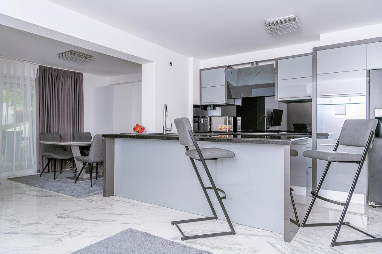 Apartments Petra Krk クルク エクステリア 写真