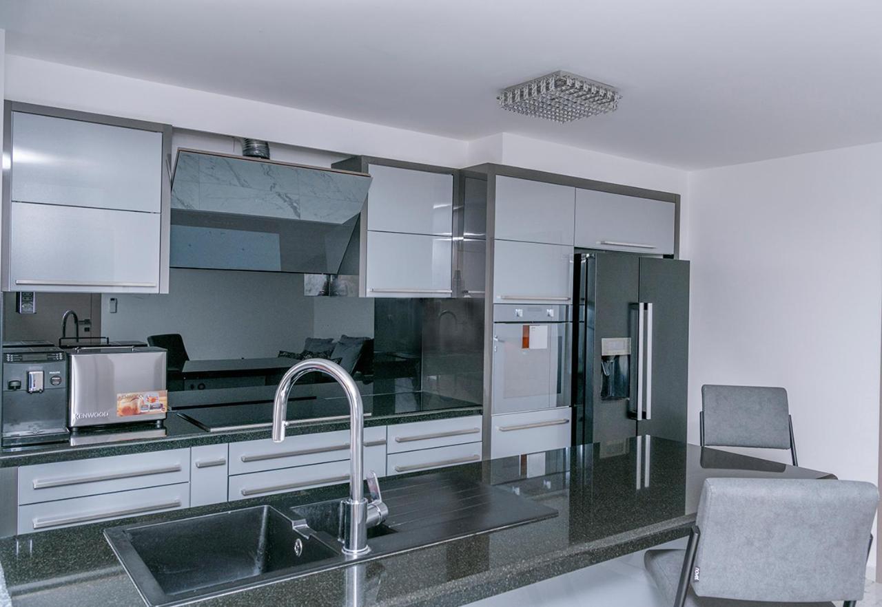 Apartments Petra Krk クルク エクステリア 写真