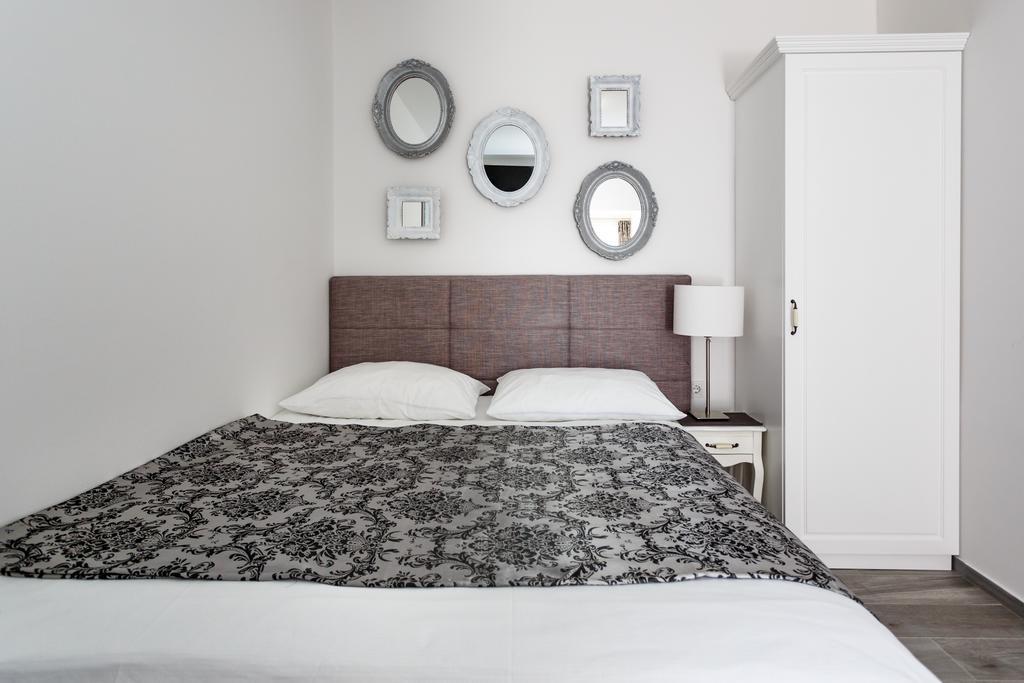 Apartments Petra Krk クルク エクステリア 写真