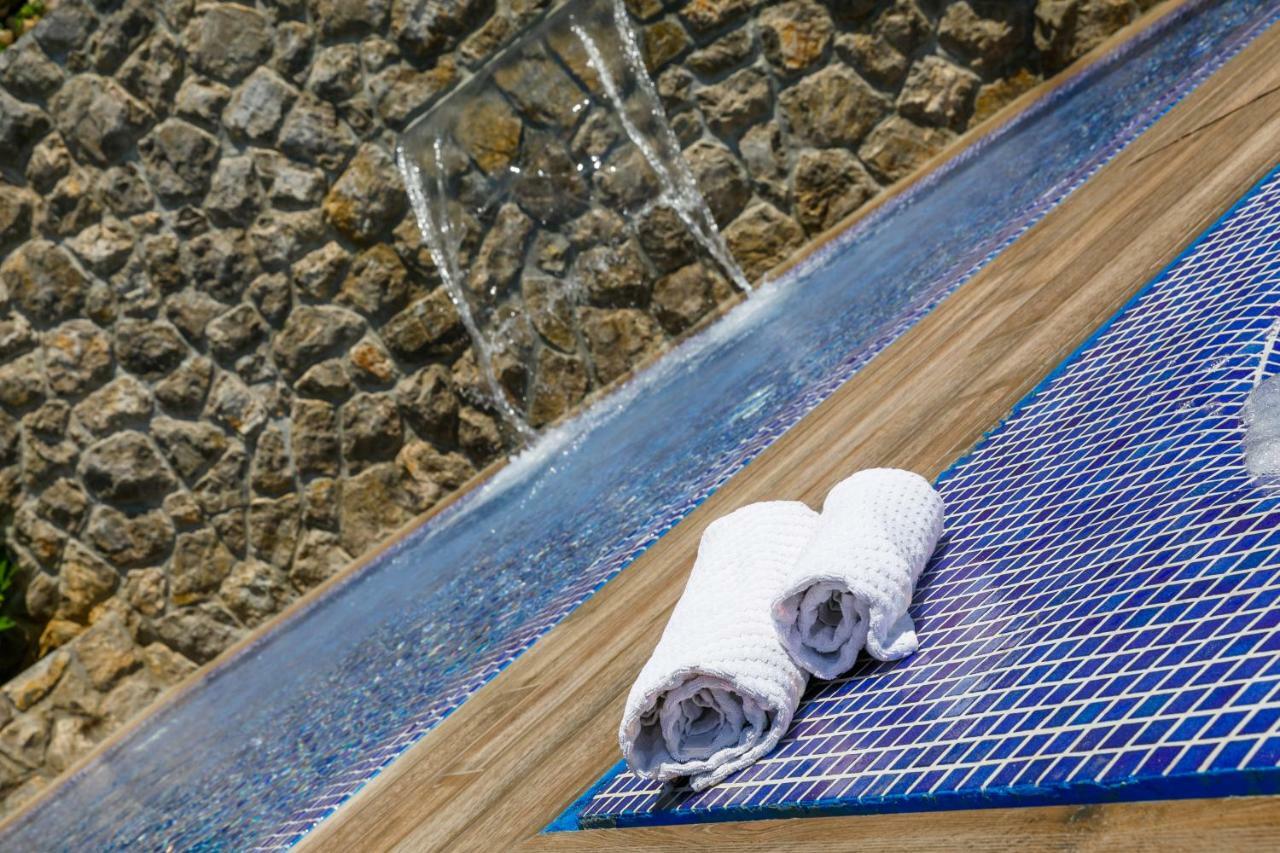 Apartments Petra Krk クルク エクステリア 写真