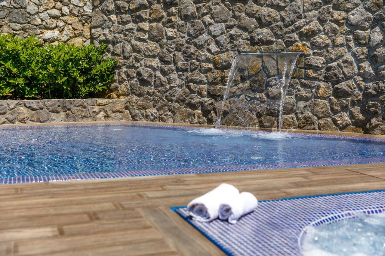 Apartments Petra Krk クルク エクステリア 写真