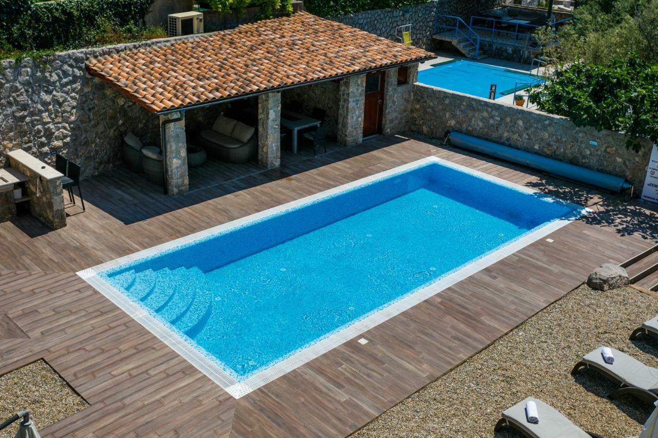 Apartments Petra Krk クルク エクステリア 写真