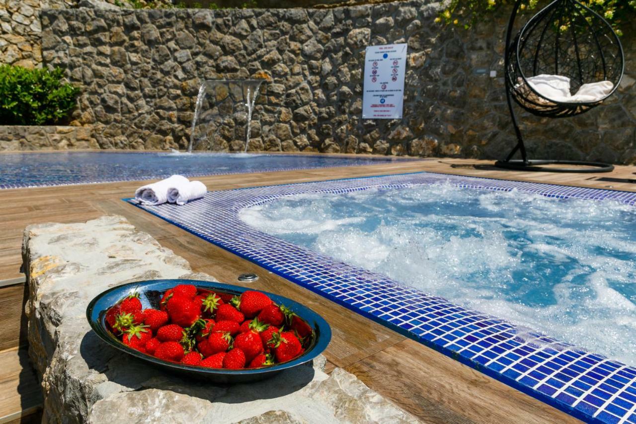 Apartments Petra Krk クルク エクステリア 写真