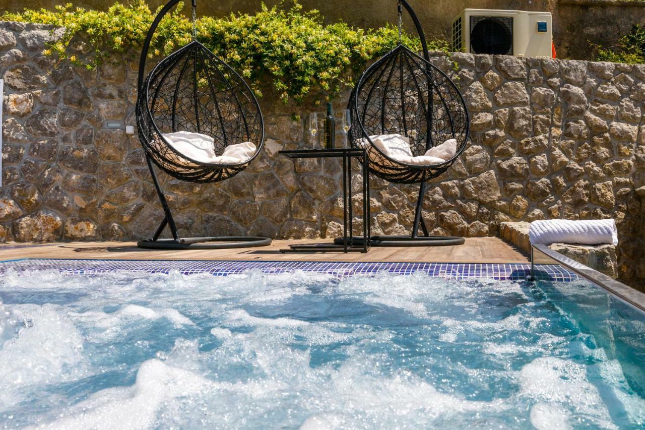Apartments Petra Krk クルク エクステリア 写真
